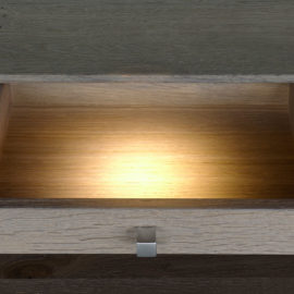 KT270 Sekretär Detail Schubkasten Licht